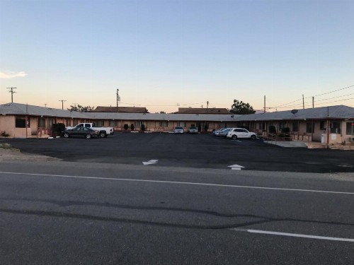 Desert Inn - image 4