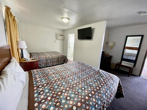 Desert Inn - image 43