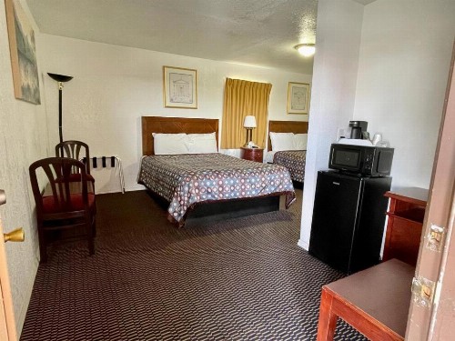 Desert Inn - image 45