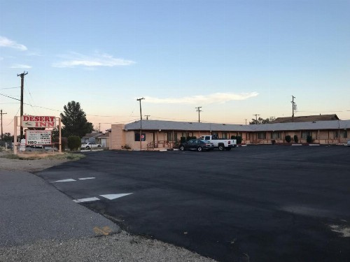 Desert Inn - image 5