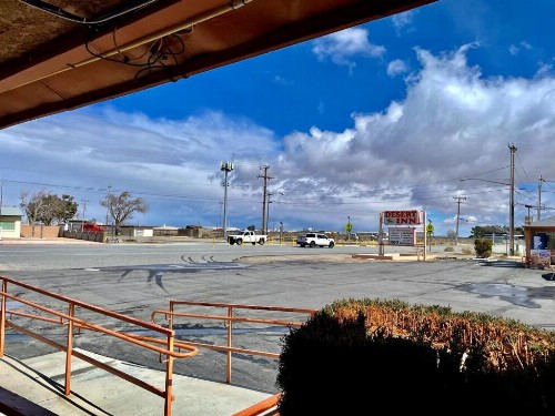 Desert Inn - image 50