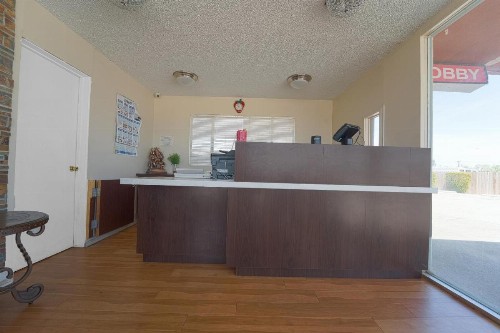 Red Roof Inn Mojave - image 5