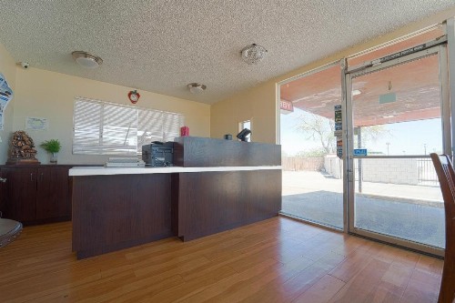 Red Roof Inn Mojave - image 7