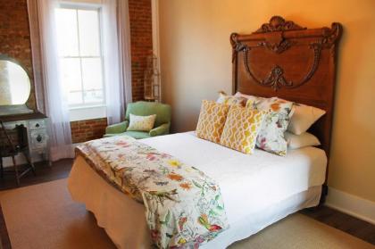 Wild Daisy Farm Bed & Breakfast - image 9