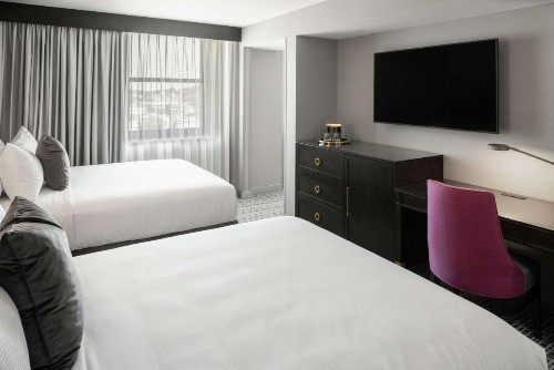 The Axis Moline Hotel Tapestry Collection By Hilton - image 24