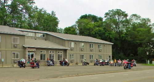 SunRise Inn Hotel - image 7