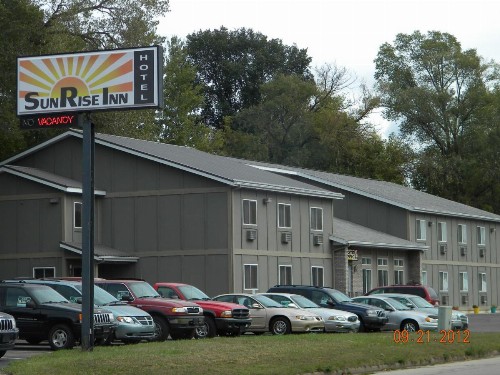 SunRise Inn Hotel - image 9