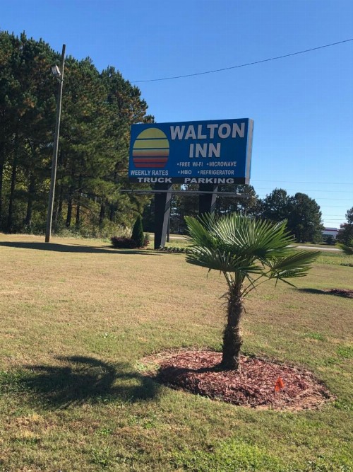 Walton Inn - image 12