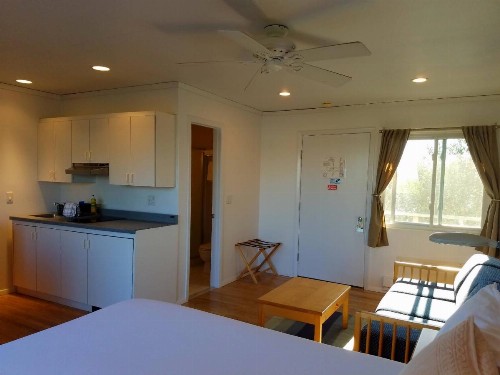 White Sands Motel - image 32