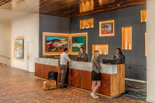 Portola Hotel & Spa - image 41