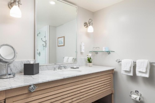 Portola Hotel & Spa - image 6