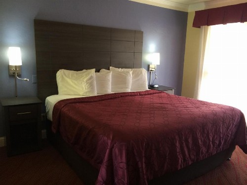 Americas Best Value Presidents Inn Monterey - image 18