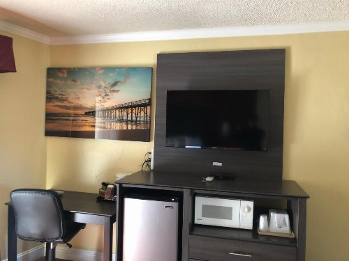 Americas Best Value Presidents Inn Monterey - image 30