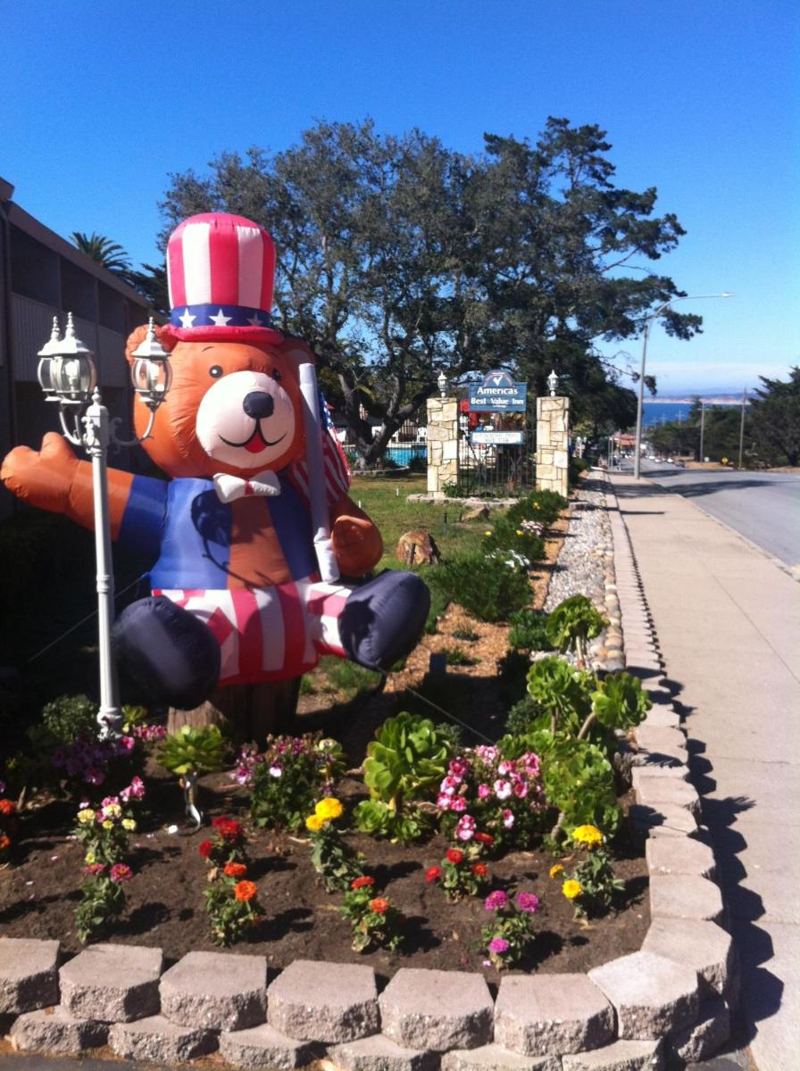Americas Best Value Presidents Inn Monterey - image 4