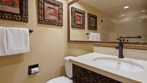 Victorian Inn - image 11