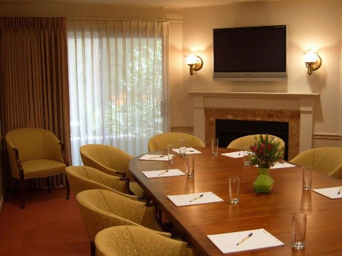 Victorian Inn - image 13