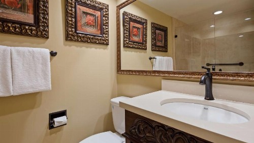 Victorian Inn - image 18