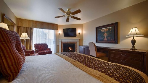 Victorian Inn - image 2