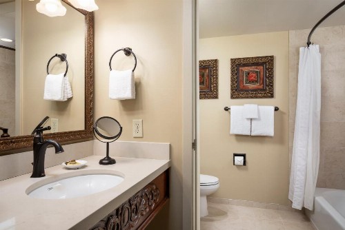Victorian Inn - image 28