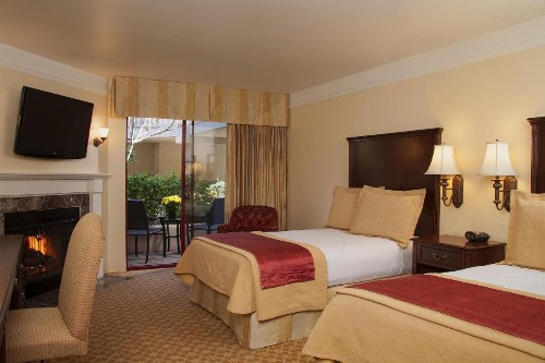 Victorian Inn - image 30