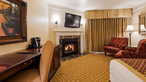 Victorian Inn - image 7