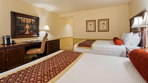 Victorian Inn - image 9