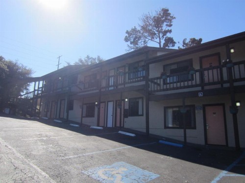 Monterey Fairgrounds Inn - image 9