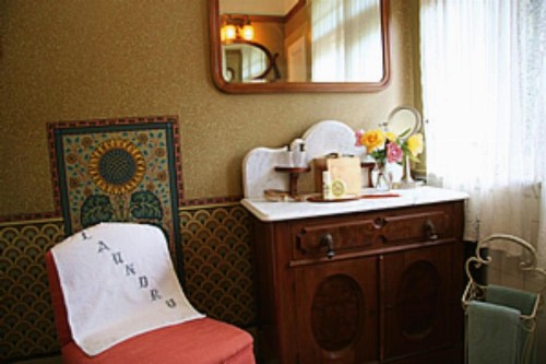 The Jabberwock Bed & Breakfast - image 20
