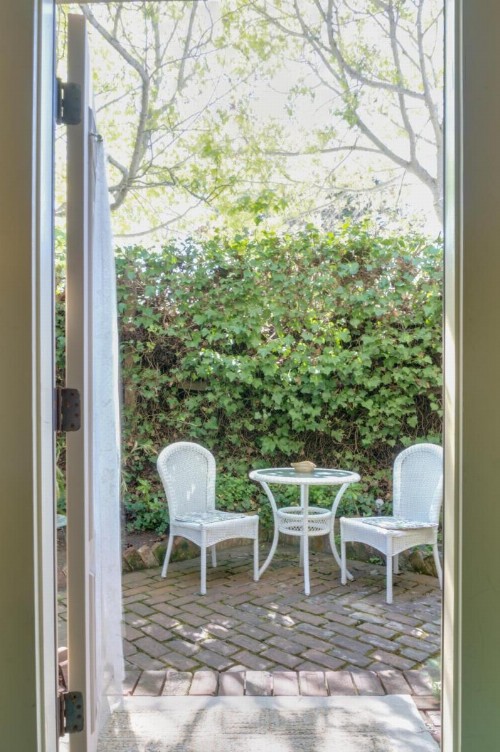 The Jabberwock Bed & Breakfast - image 21