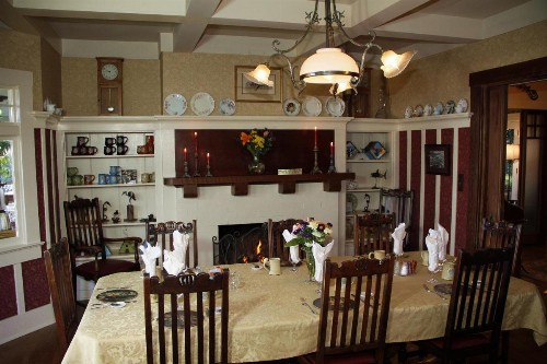 The Jabberwock Bed & Breakfast - image 5