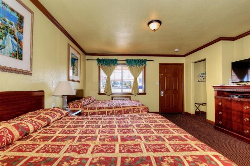 Bayside Inn - image 28