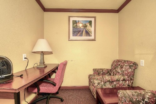 Bayside Inn - image 29