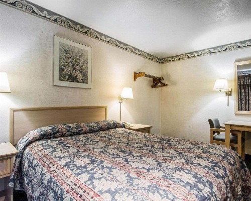 Rodeway Inn Monterey Near Fairgrounds - image 17