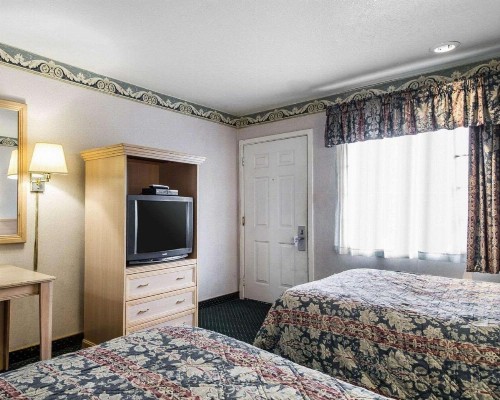 Rodeway Inn Monterey Near Fairgrounds - image 19