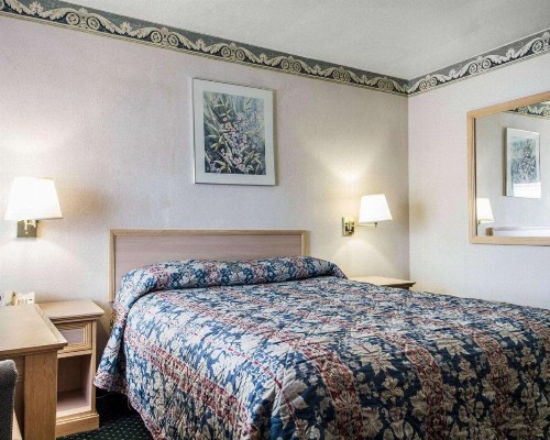 Rodeway Inn Monterey Near Fairgrounds - image 7