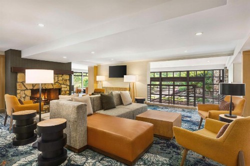 Hilton Garden Inn Monterey - image 11