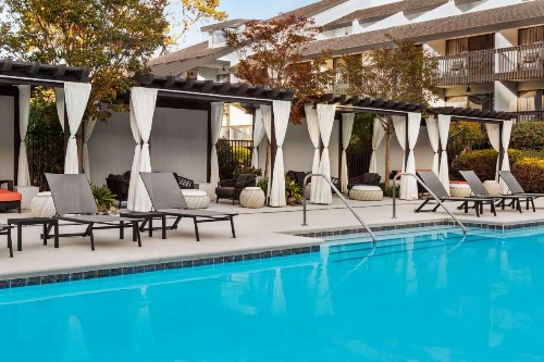 Hilton Garden Inn Monterey - image 18