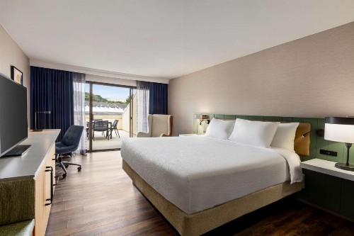 Hilton Garden Inn Monterey - image 28