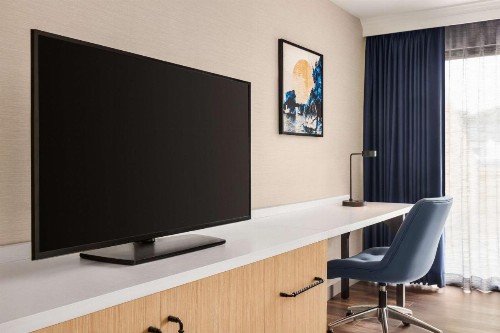 Hilton Garden Inn Monterey - image 30