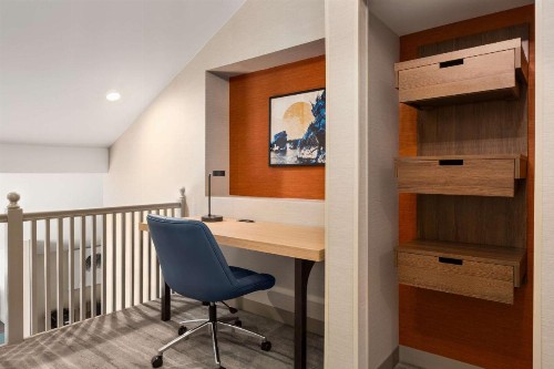 Hilton Garden Inn Monterey - image 31