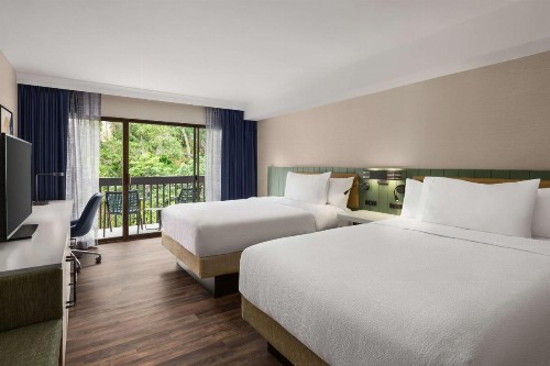 Hilton Garden Inn Monterey - image 43