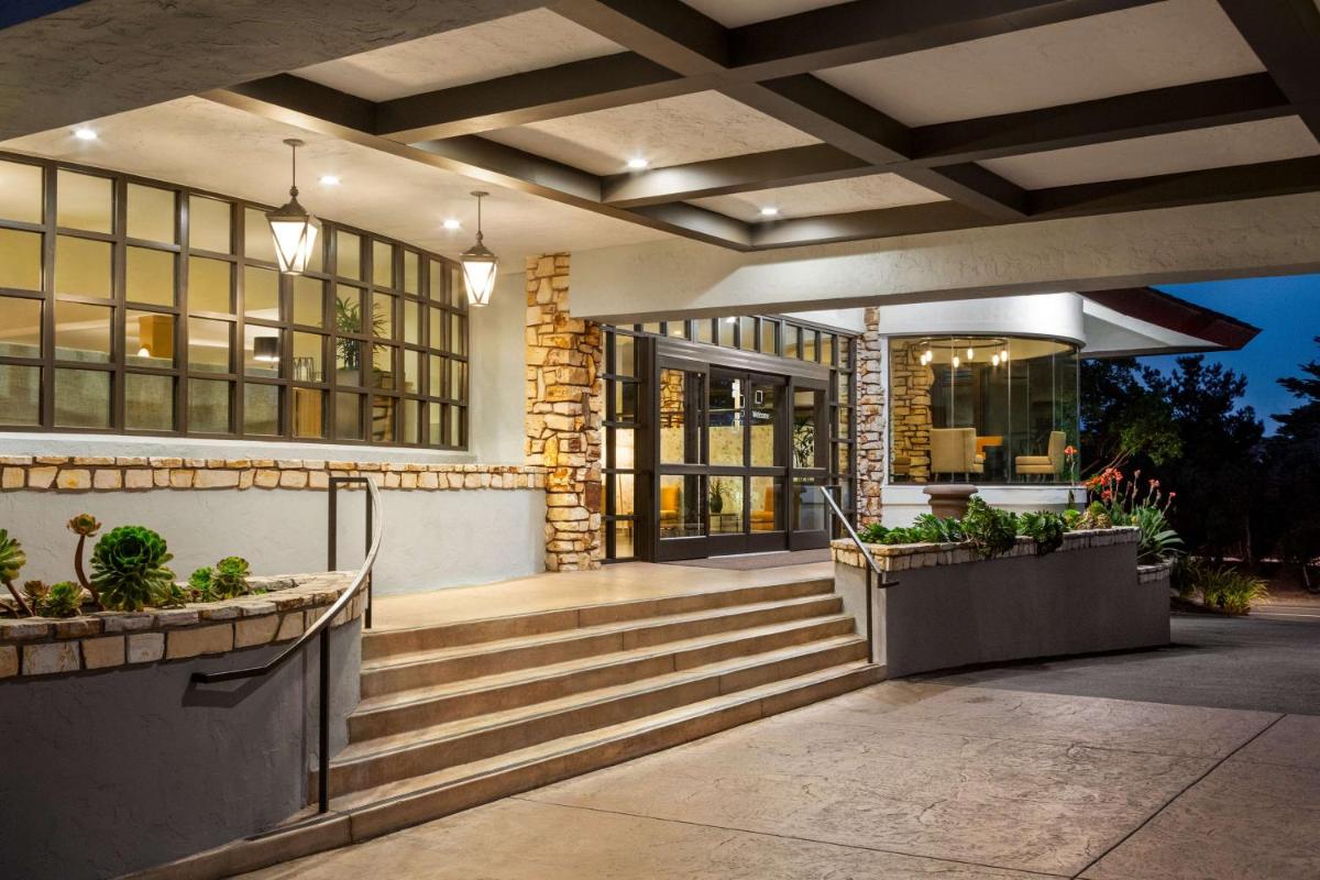 Hilton Garden Inn Monterey - image 6