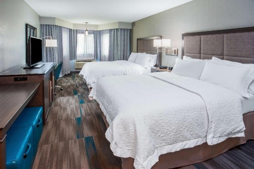 Hampton Inn Monterey - image 29
