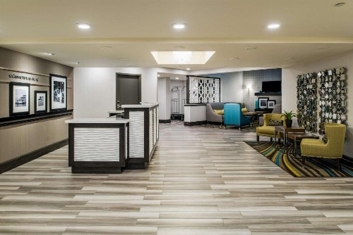Hampton Inn Monterey - image 7