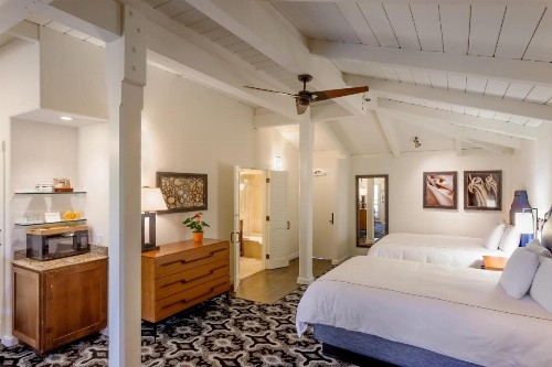 Hotel Pacific - image 22