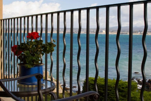 Monterey Bay Inn - image 11
