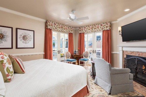 Spindrift Inn - image 2