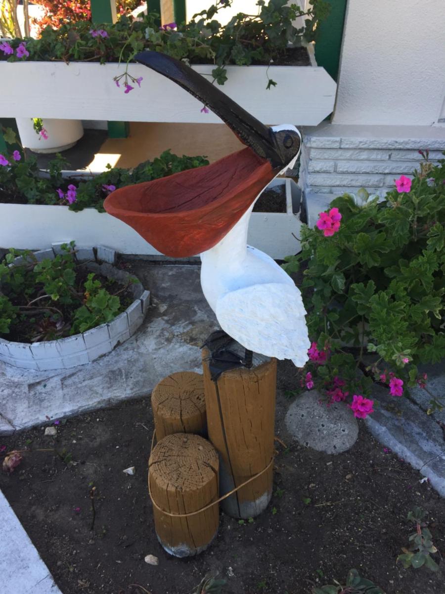 Monterey Pines Inn - image 2