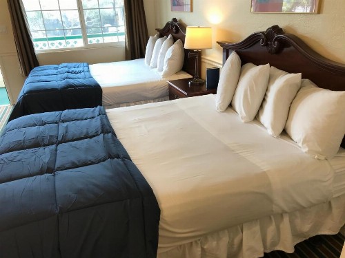 Monterey Pines Inn - image 22