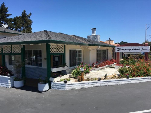 Monterey Pines Inn - image 6